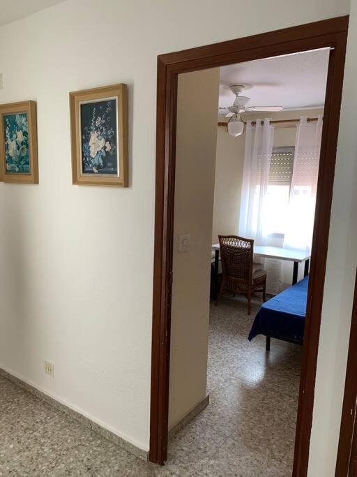 Cozy Room Guapo-Alicante Nearby The Beach And The Center Buitenkant foto